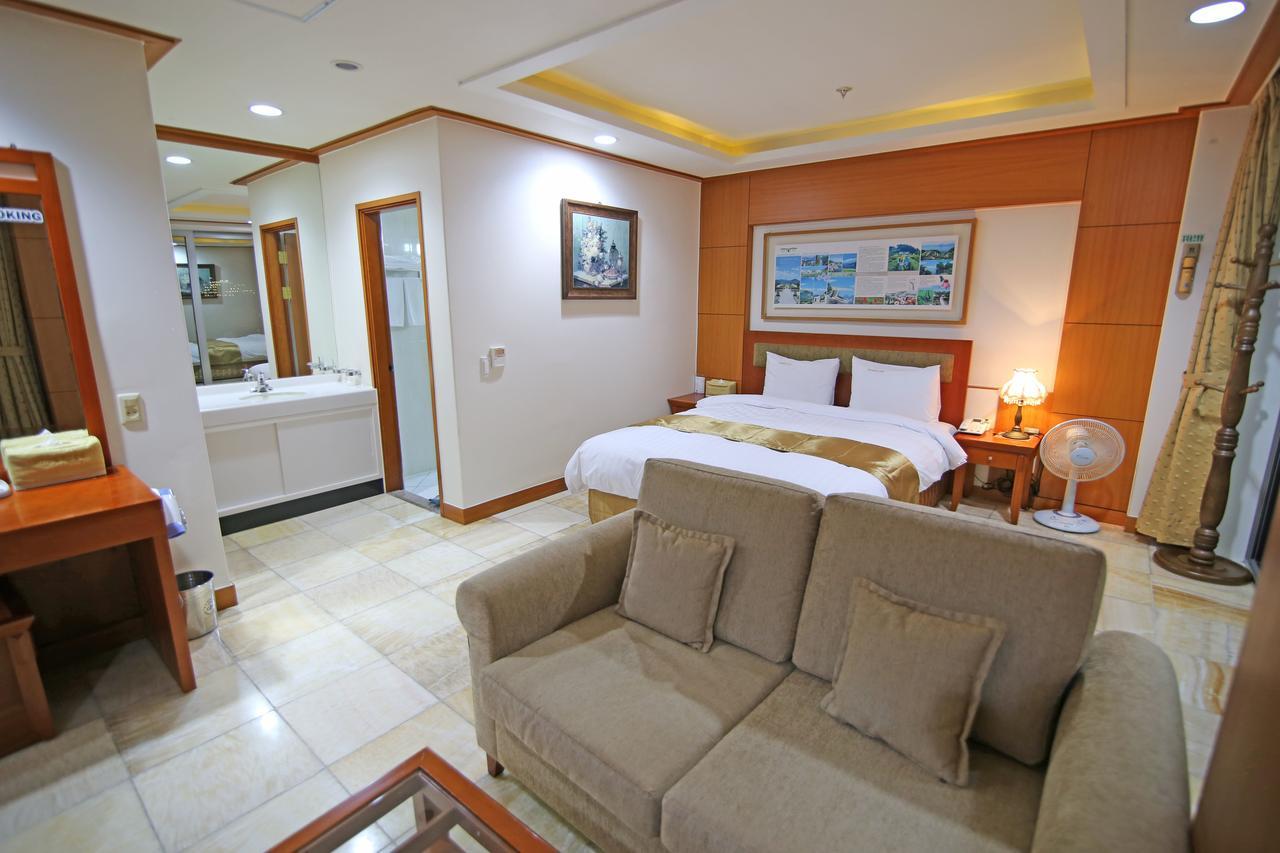 Geoje Island Hotel Εξωτερικό φωτογραφία